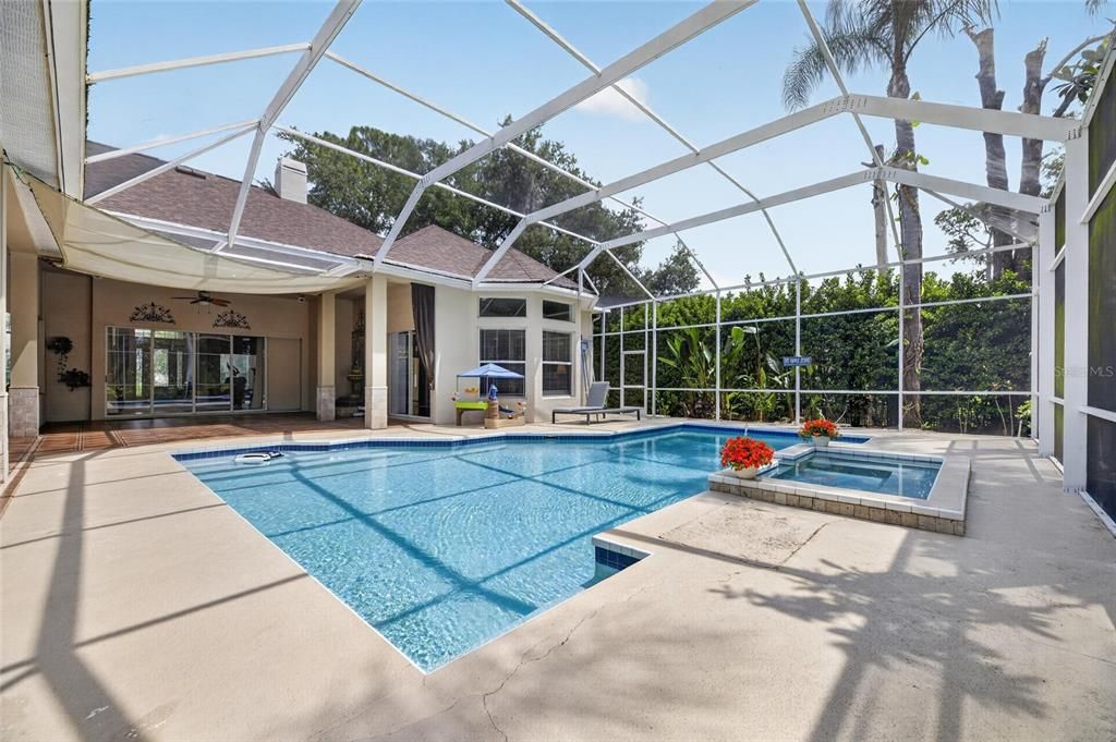 En Venta: $1,645,000 (4 camas, 3 baños, 4249 Pies cuadrados)