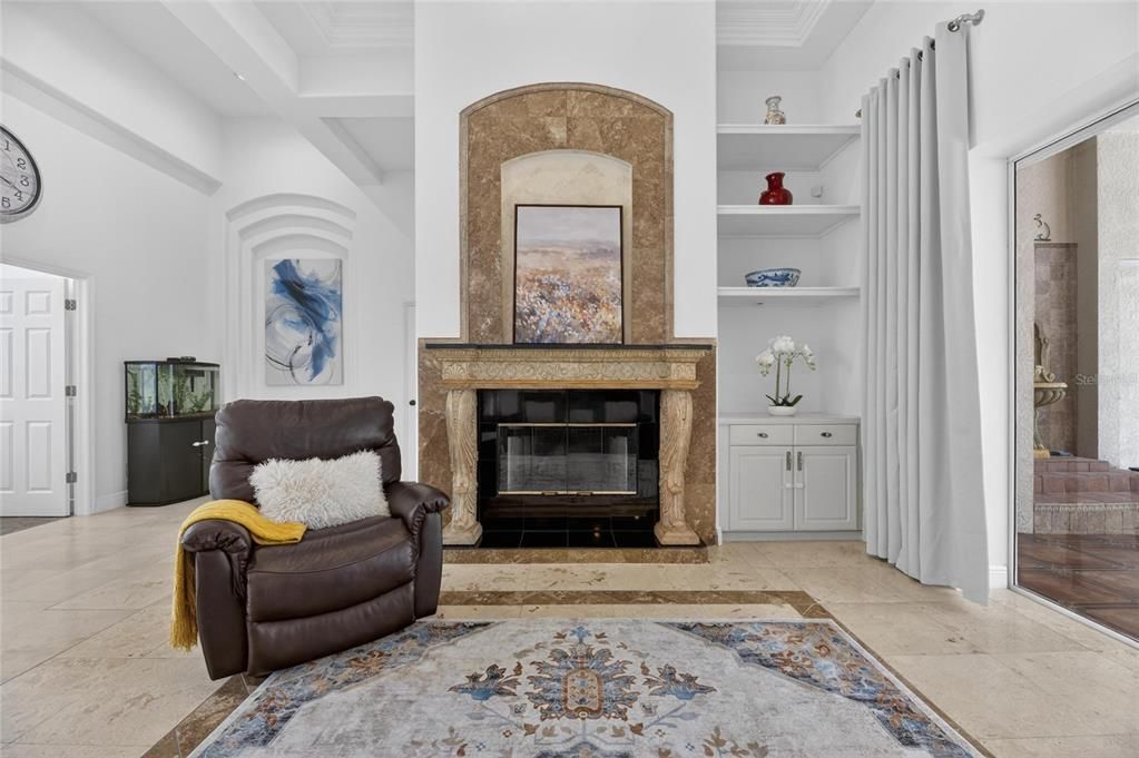 En Venta: $1,645,000 (4 camas, 3 baños, 4249 Pies cuadrados)