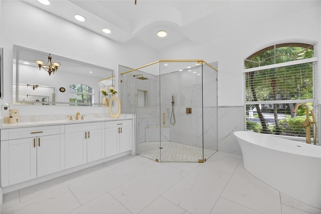 En Venta: $1,645,000 (4 camas, 3 baños, 4249 Pies cuadrados)