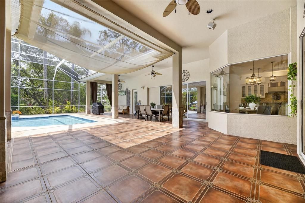 En Venta: $1,645,000 (4 camas, 3 baños, 4249 Pies cuadrados)