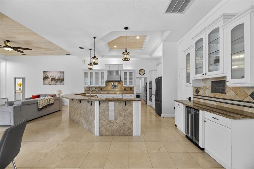 En Venta: $1,645,000 (4 camas, 3 baños, 4249 Pies cuadrados)