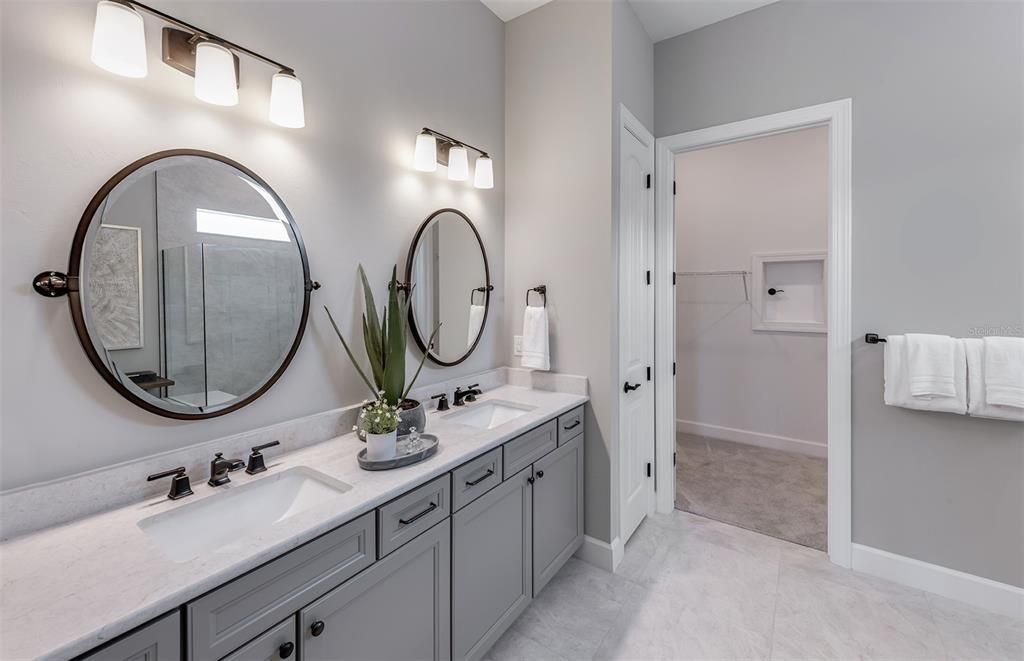 На продажу: $872,650 (2 спален, 2 ванн, 2116 Квадратных фут)