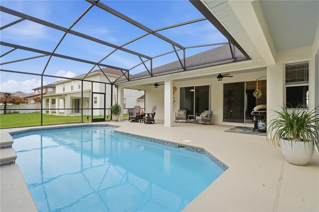 For Sale: $550,000 (4 beds, 3 baths, 3079 Square Feet)