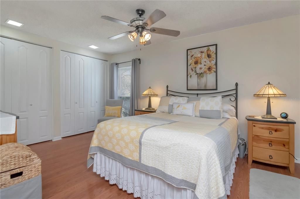 For Sale: $410,000 (4 beds, 2 baths, 2160 Square Feet)