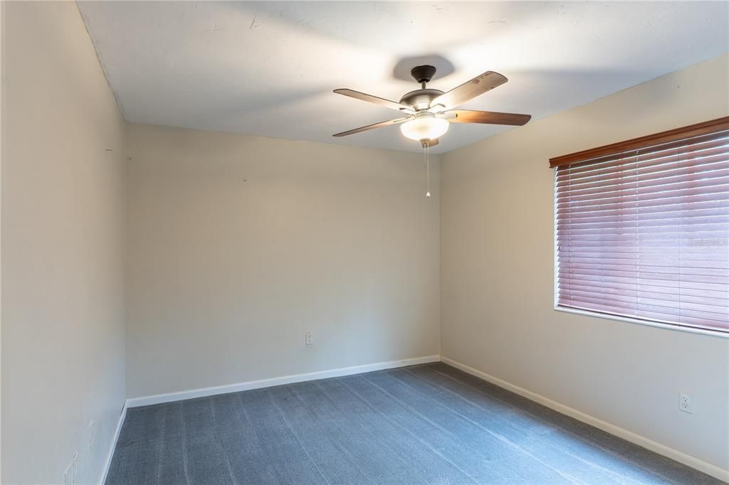 For Sale: $135,000 (2 beds, 2 baths, 900 Square Feet)
