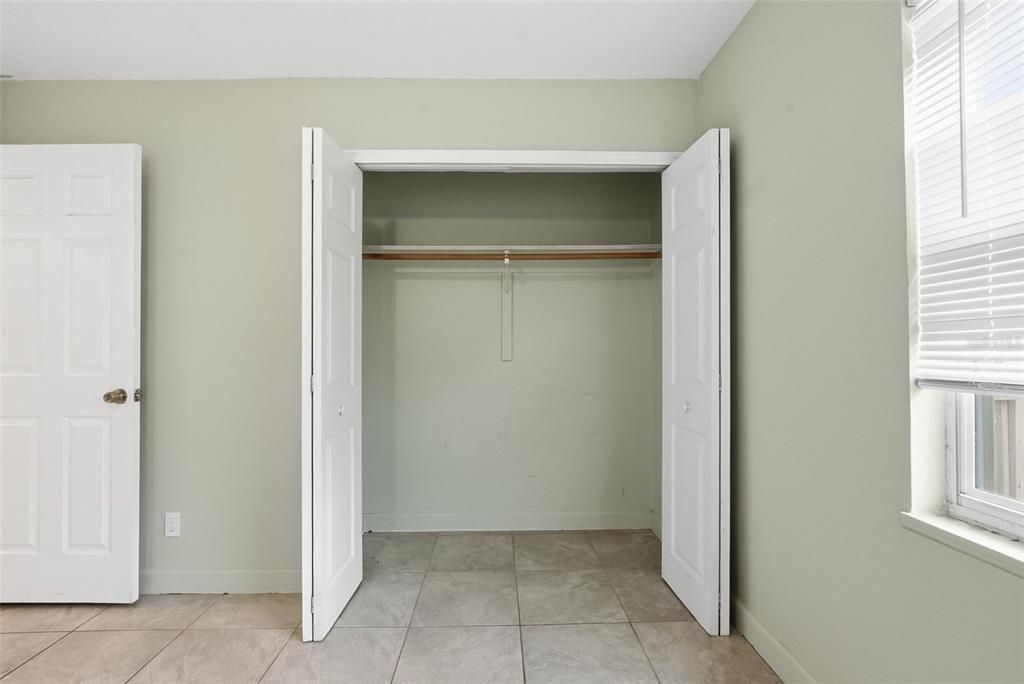 For Sale: $260,900 (3 beds, 2 baths, 1012 Square Feet)
