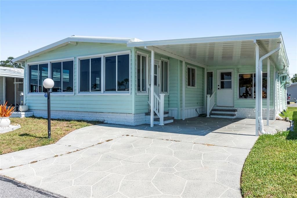 Activo con contrato: $178,000 (2 camas, 2 baños, 1012 Pies cuadrados)