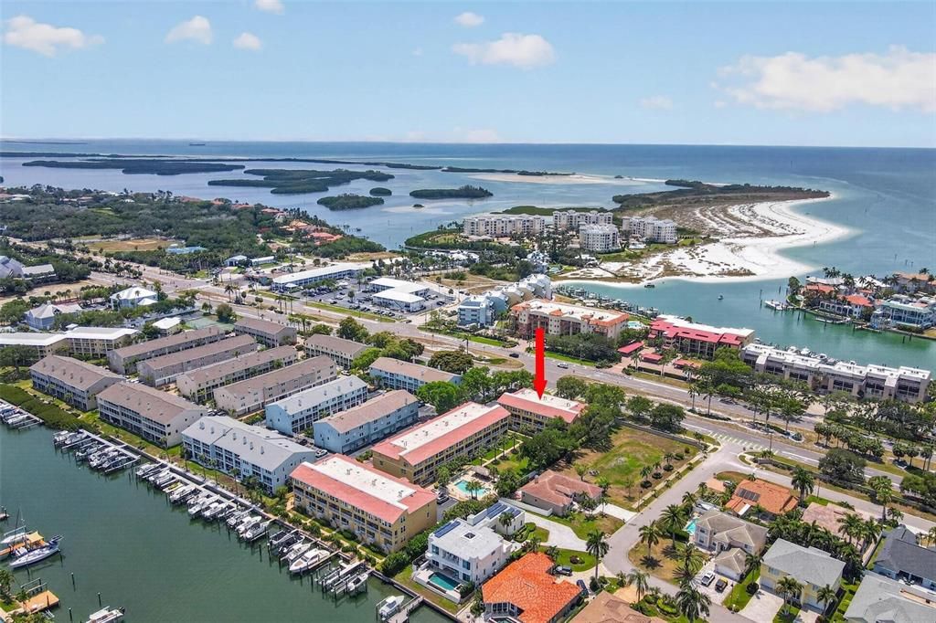 En Venta: $597,000 (3 camas, 3 baños, 2236 Pies cuadrados)