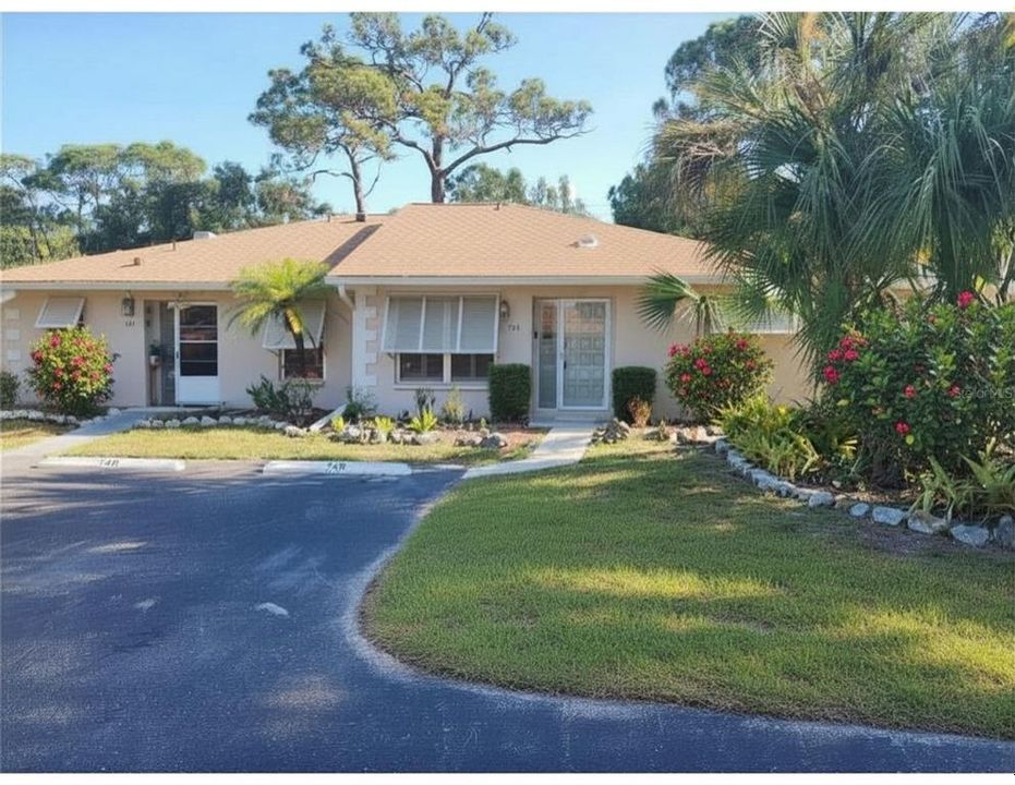 For Rent: $1,900 (2 beds, 2 baths, 936 Square Feet)