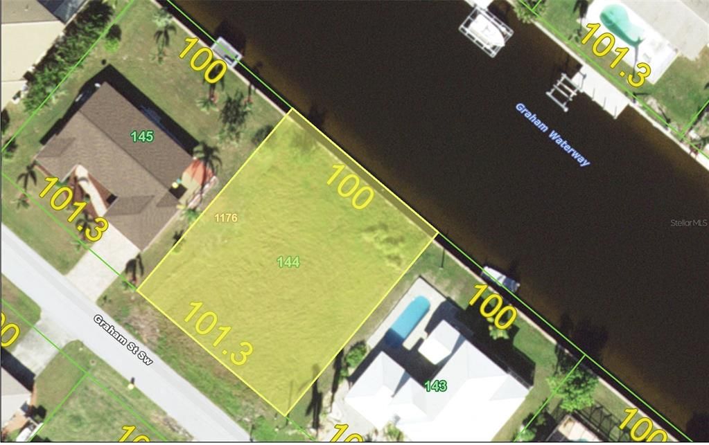 En Venta: $380,000 (0.29 acres)