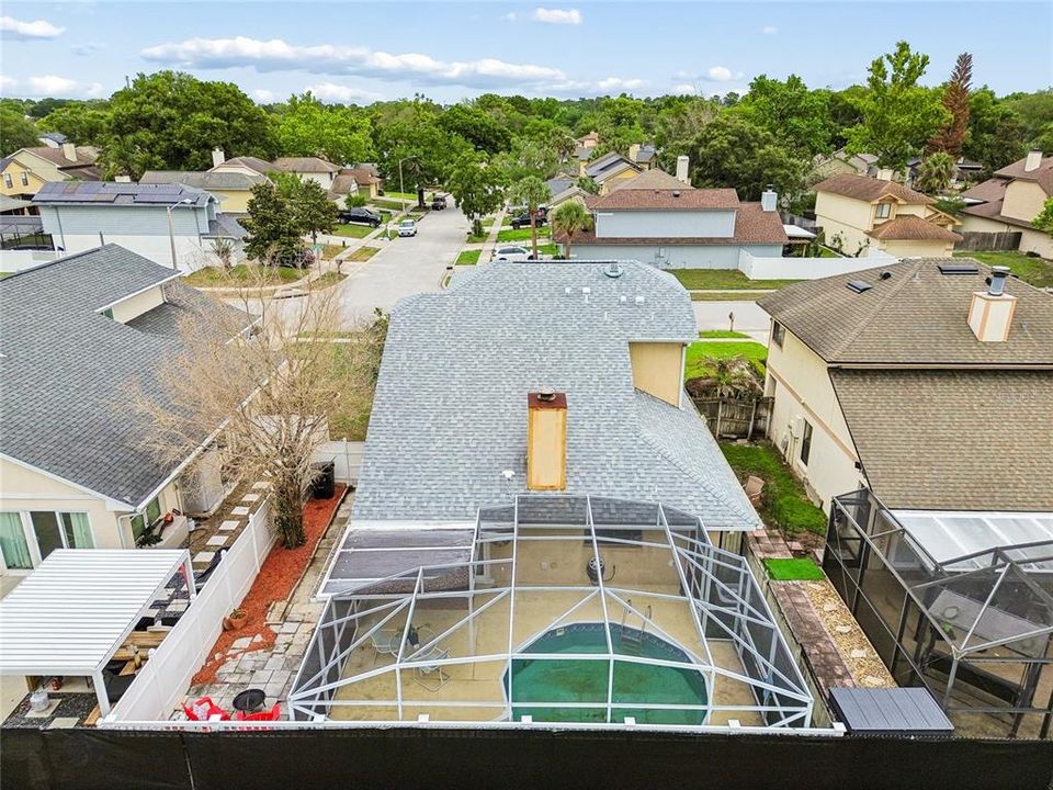 Activo con contrato: $335,000 (3 camas, 2 baños, 1687 Pies cuadrados)