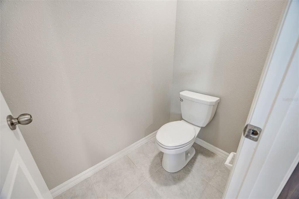 На продажу: $399,999 (4 спален, 2 ванн, 2557 Квадратных фут)