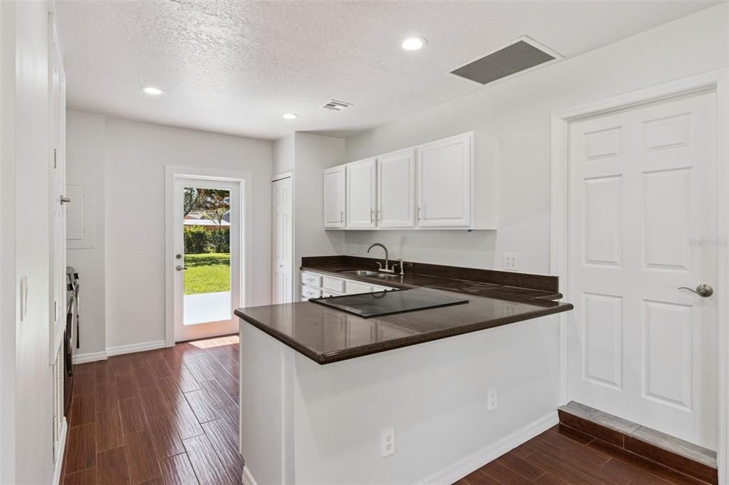 Active With Contract: $450,000 (3 beds, 3 baths, 2128 Square Feet)