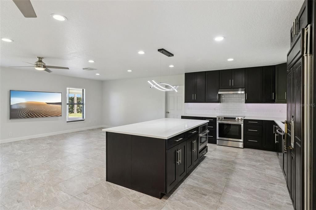 Active With Contract: $450,000 (3 beds, 3 baths, 2128 Square Feet)