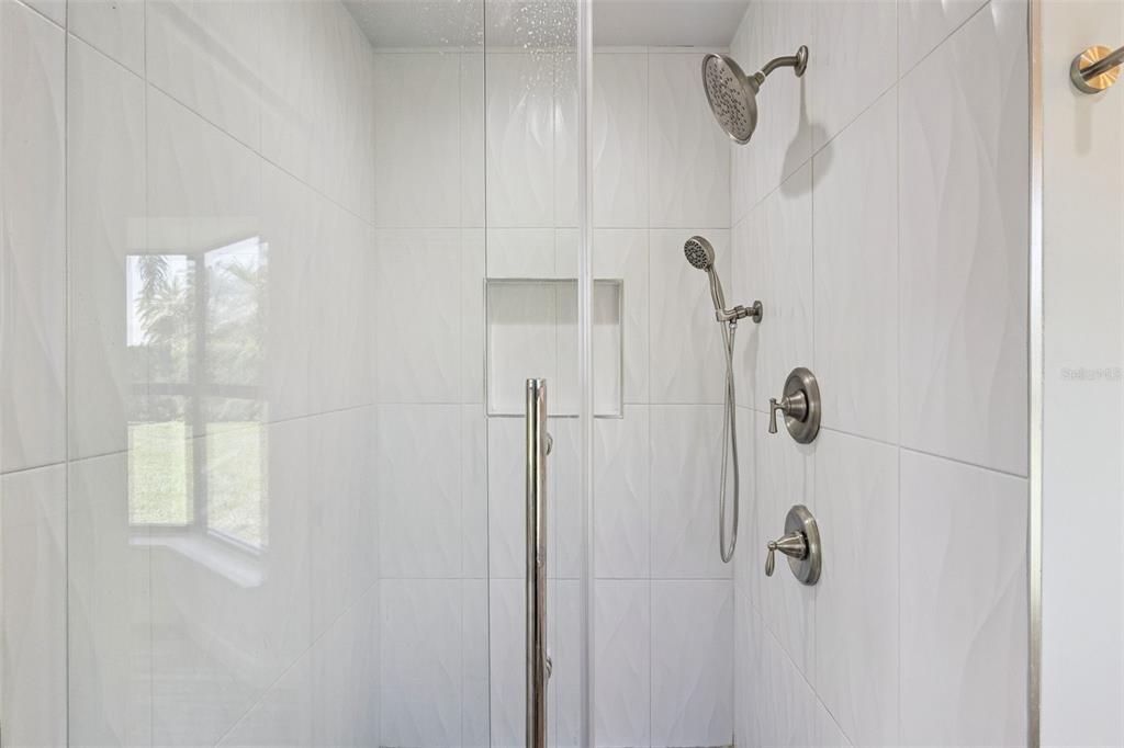 Active With Contract: $450,000 (3 beds, 3 baths, 2128 Square Feet)