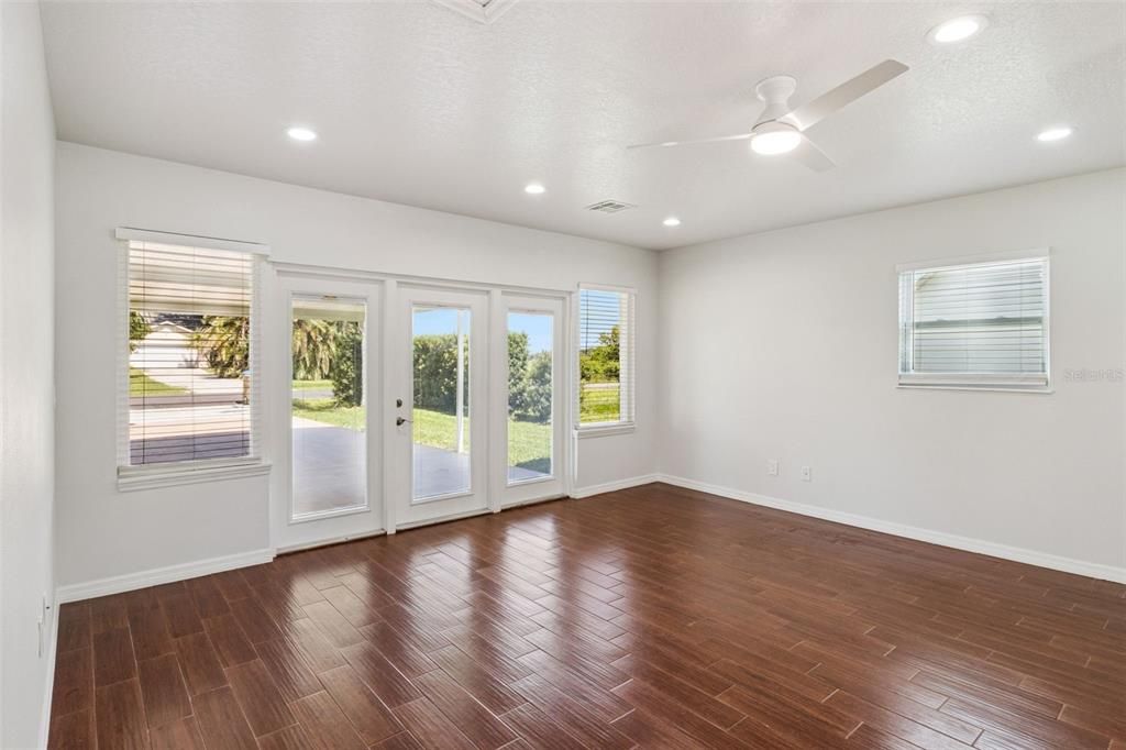 Active With Contract: $450,000 (3 beds, 3 baths, 2128 Square Feet)