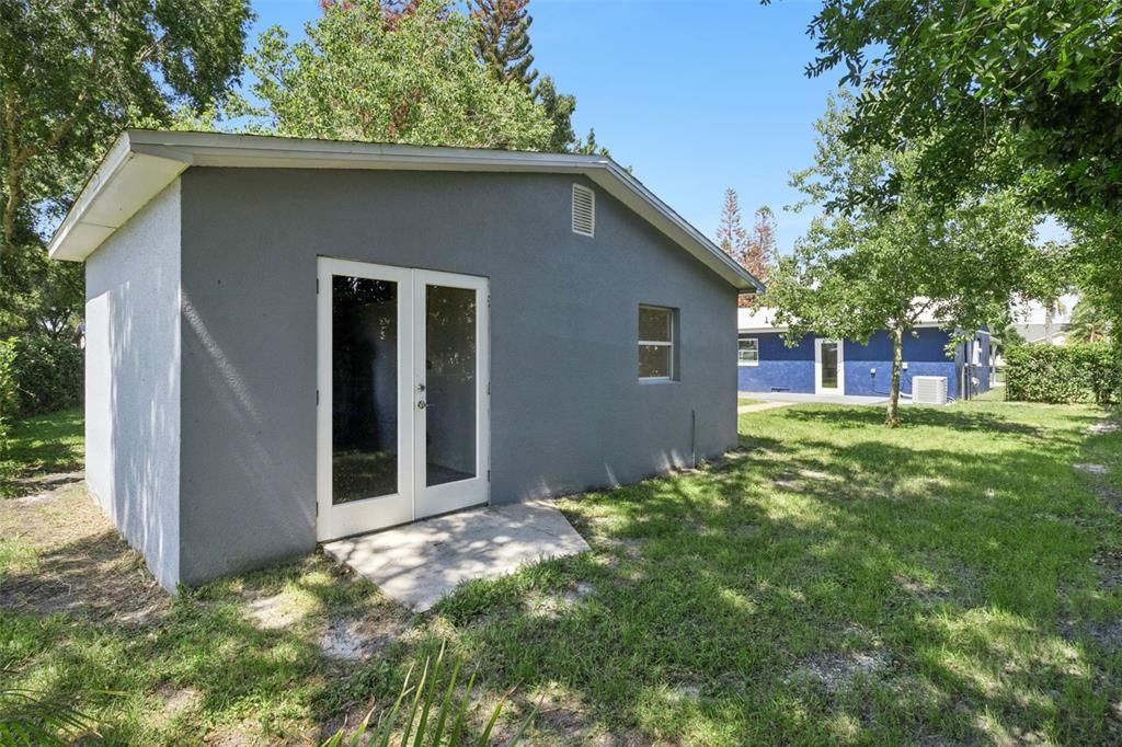 Active With Contract: $450,000 (3 beds, 3 baths, 2128 Square Feet)