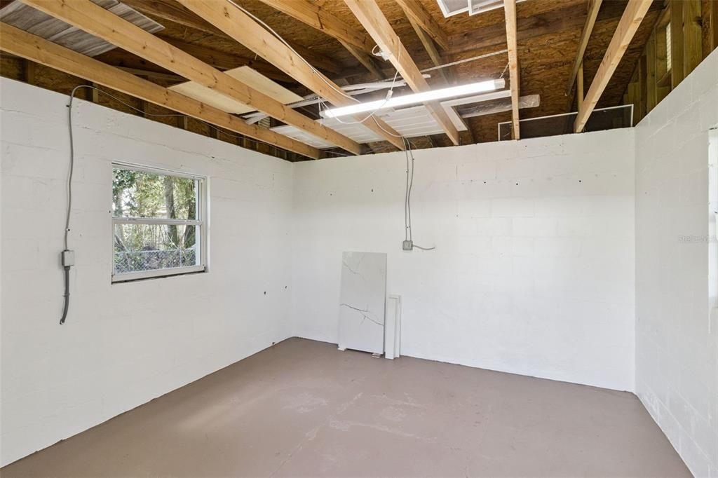 Active With Contract: $450,000 (3 beds, 3 baths, 2128 Square Feet)
