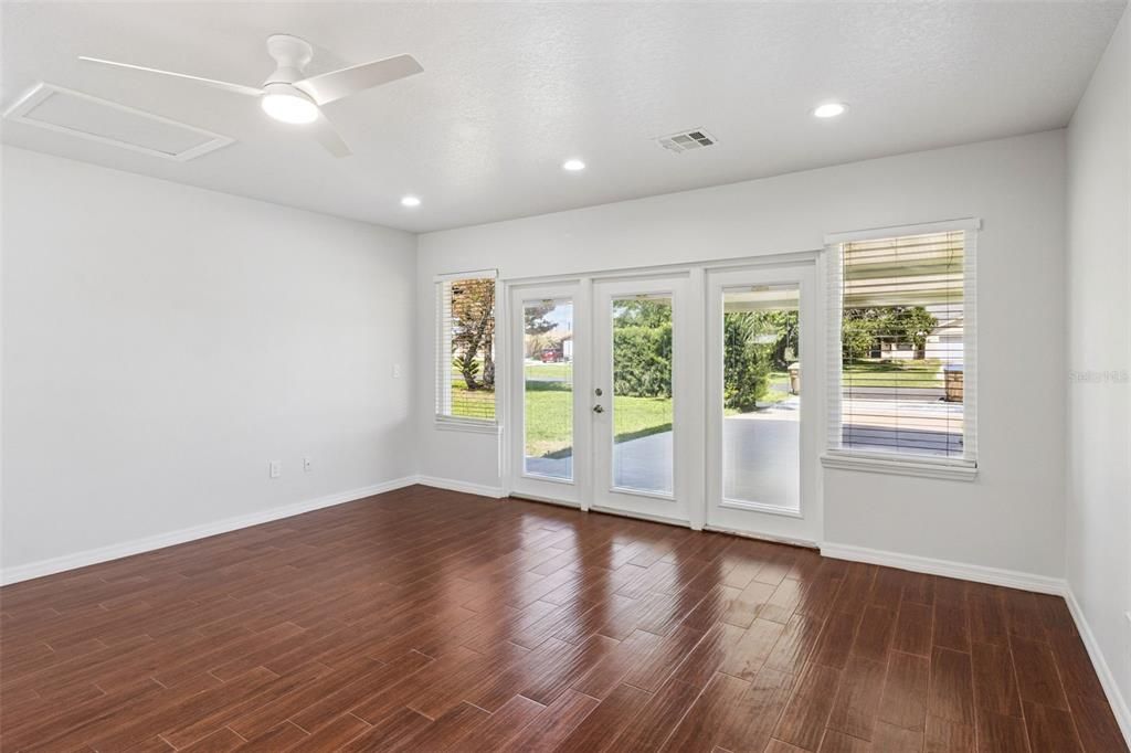 Active With Contract: $450,000 (3 beds, 3 baths, 2128 Square Feet)