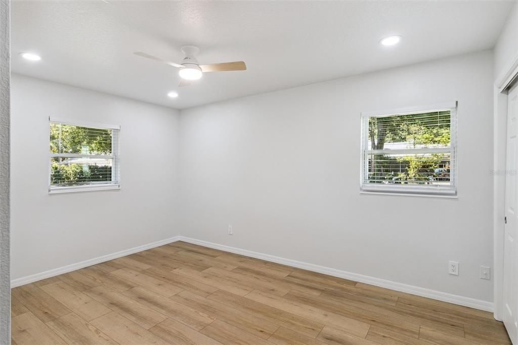Active With Contract: $450,000 (3 beds, 3 baths, 2128 Square Feet)