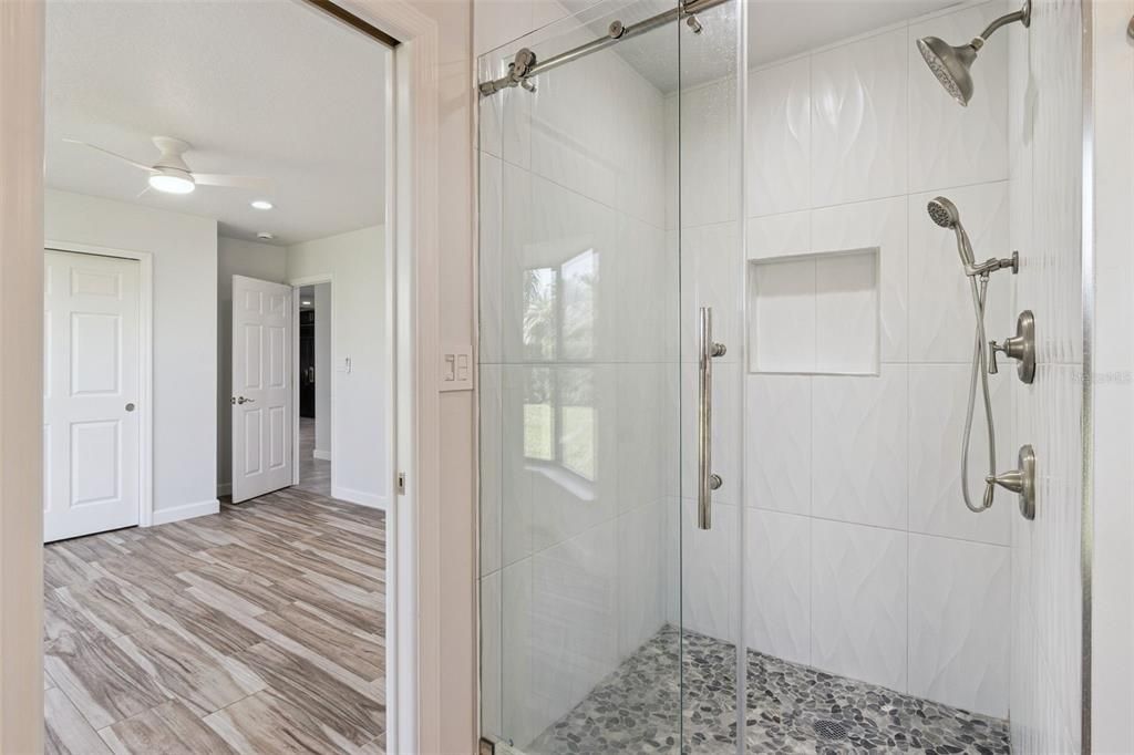 Active With Contract: $450,000 (3 beds, 3 baths, 2128 Square Feet)