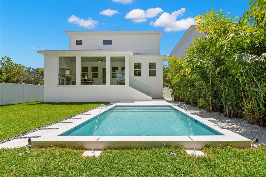Activo con contrato: $1,300,000 (5 camas, 4 baños, 3436 Pies cuadrados)