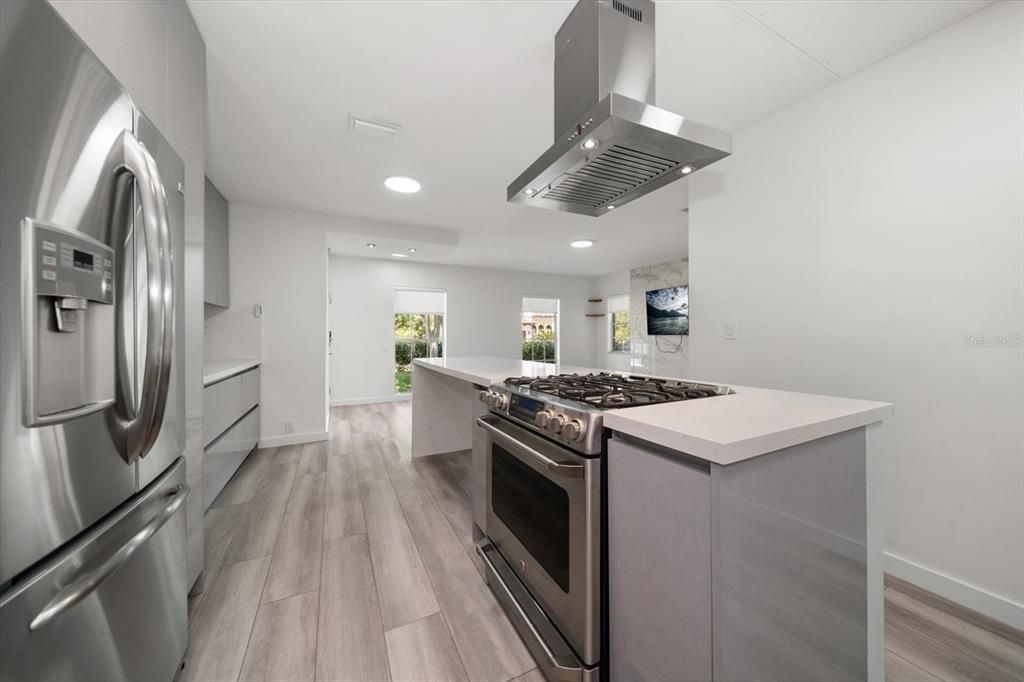 En Renta: $3,995 (3 camas, 2 baños, 1282 Pies cuadrados)