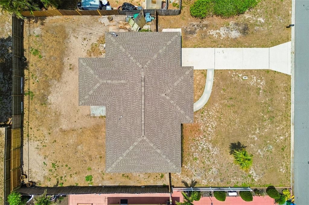 Activo con contrato: $335,000 (2 camas, 1 baños, 1090 Pies cuadrados)