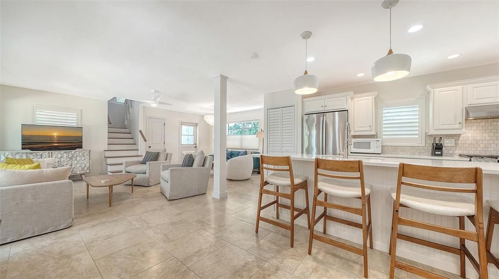 For Sale: $1,995,000 (4 beds, 2 baths, 2616 Square Feet)