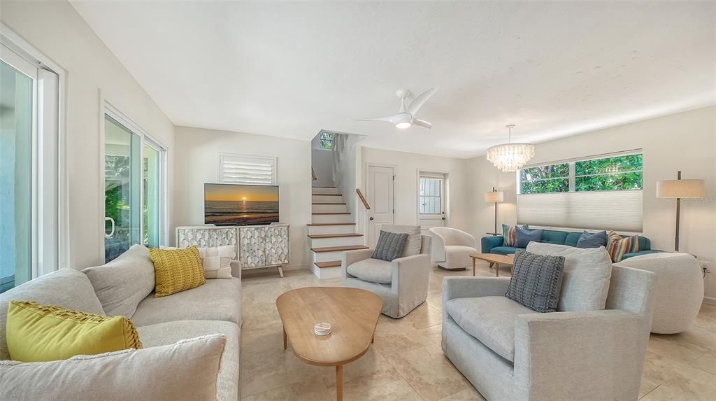 For Sale: $1,995,000 (4 beds, 2 baths, 2616 Square Feet)