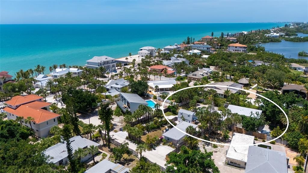 For Sale: $1,995,000 (4 beds, 2 baths, 2616 Square Feet)