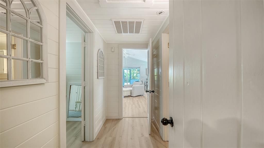 For Sale: $1,995,000 (4 beds, 2 baths, 2616 Square Feet)