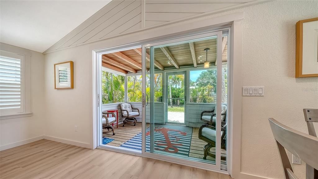 For Sale: $1,995,000 (4 beds, 2 baths, 2616 Square Feet)
