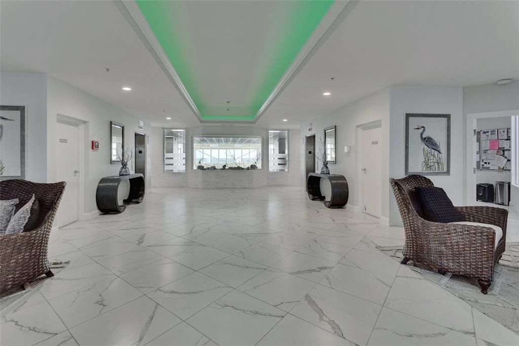 En Venta: $439,000 (2 camas, 2 baños, 1384 Pies cuadrados)