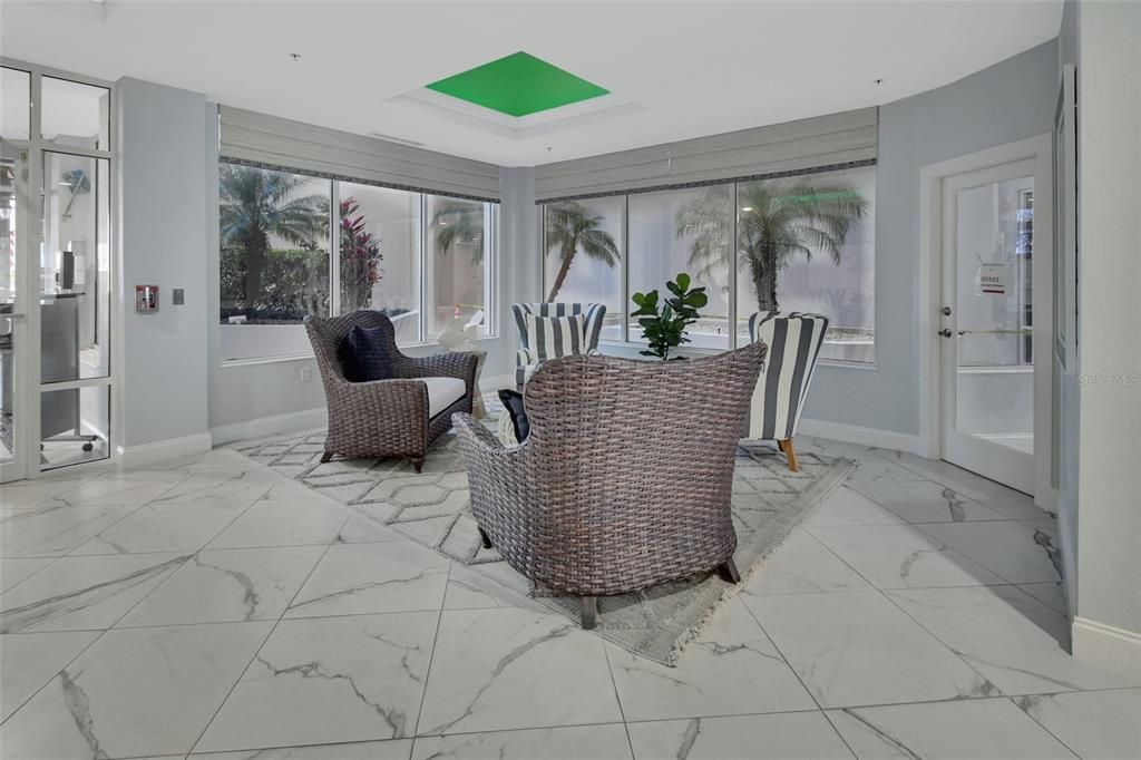 En Venta: $439,000 (2 camas, 2 baños, 1384 Pies cuadrados)