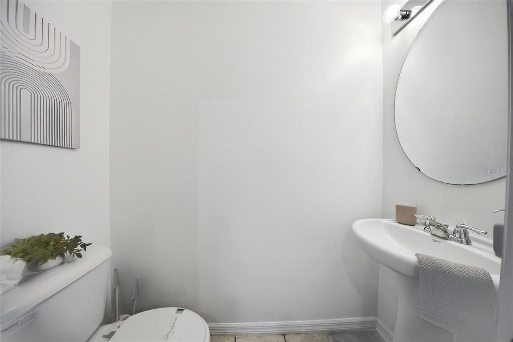 For Sale: $395,000 (3 beds, 2 baths, 1596 Square Feet)