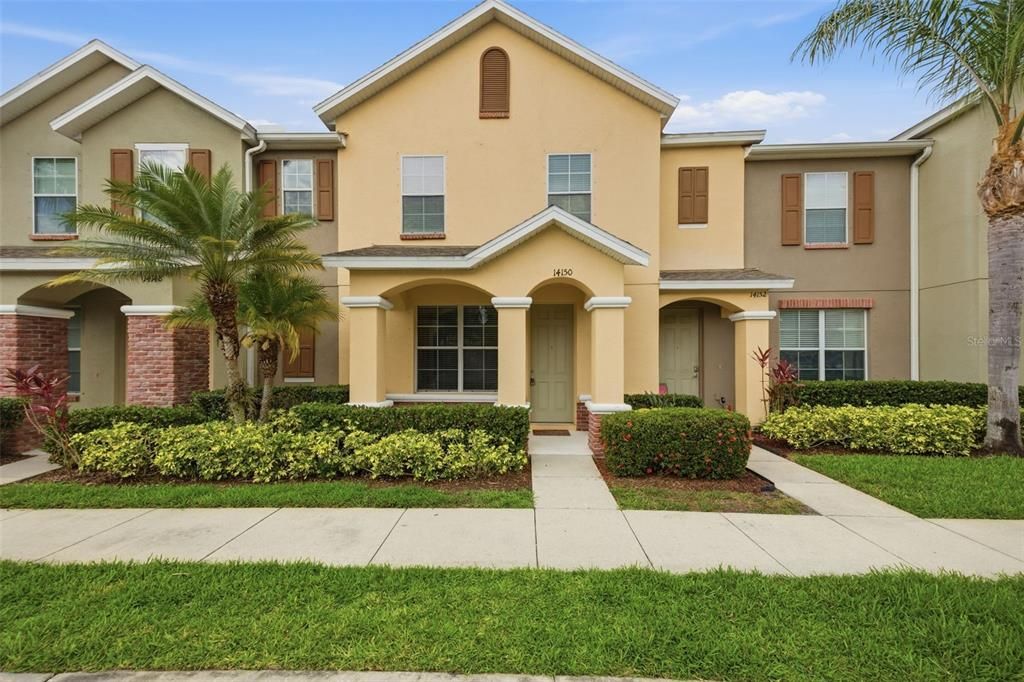 For Sale: $395,000 (3 beds, 2 baths, 1596 Square Feet)