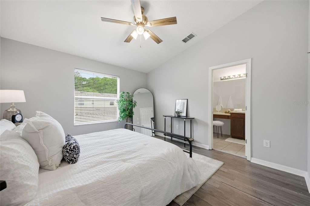 For Sale: $395,000 (3 beds, 2 baths, 1596 Square Feet)