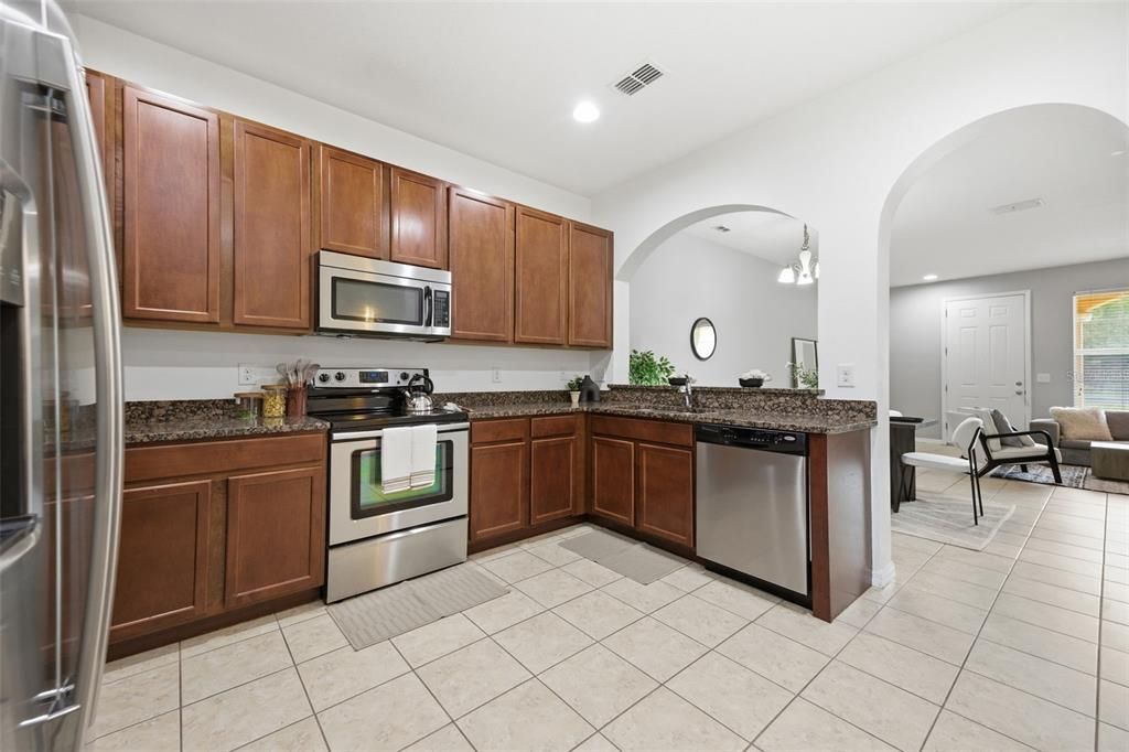 For Sale: $395,000 (3 beds, 2 baths, 1596 Square Feet)