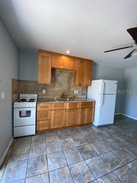 For Rent: $1,300 (1 beds, 1 baths, 350 Square Feet)