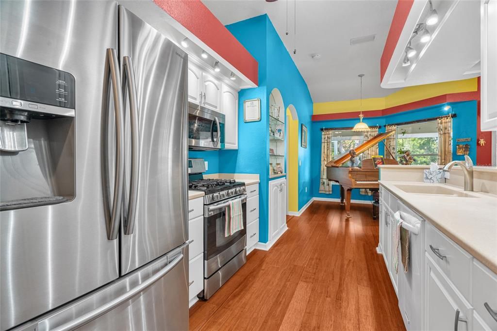 En Venta: $524,999 (3 camas, 2 baños, 2009 Pies cuadrados)