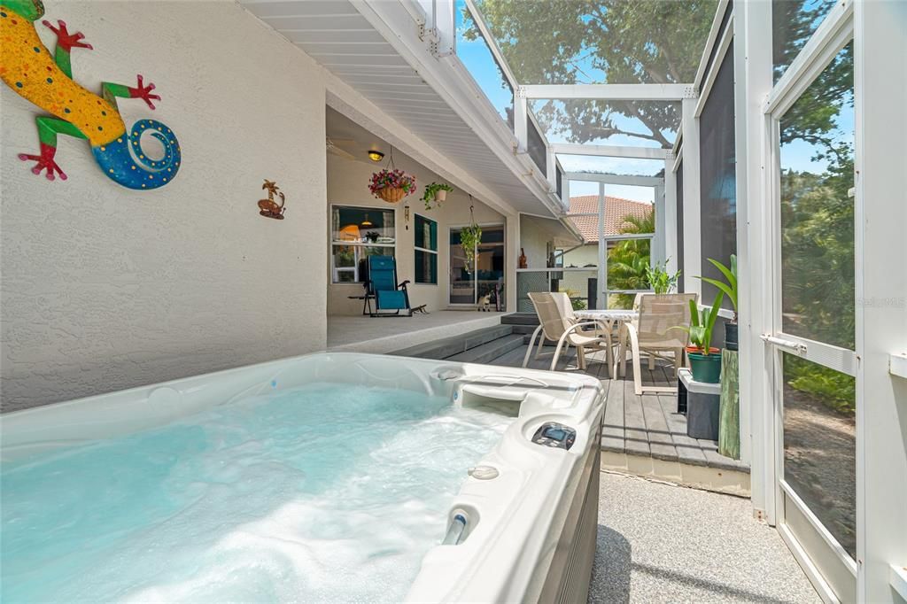 En Venta: $524,999 (3 camas, 2 baños, 2009 Pies cuadrados)