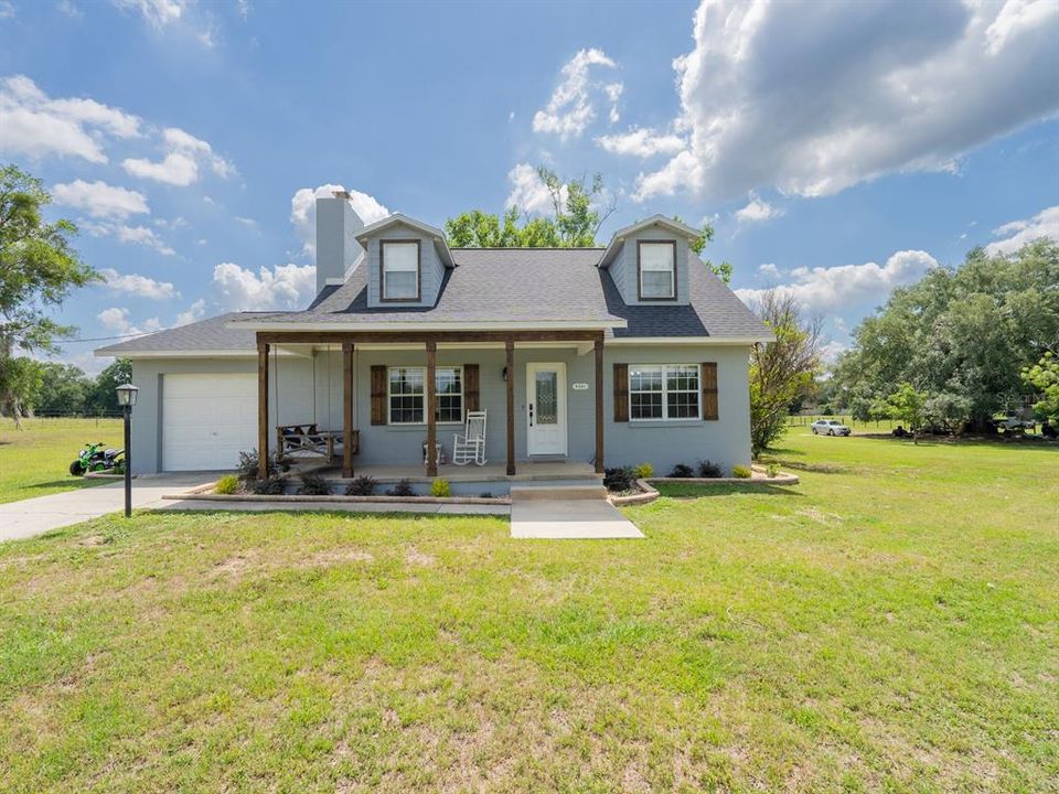 For Sale: $520,000 (3 beds, 3 baths, 1980 Square Feet)