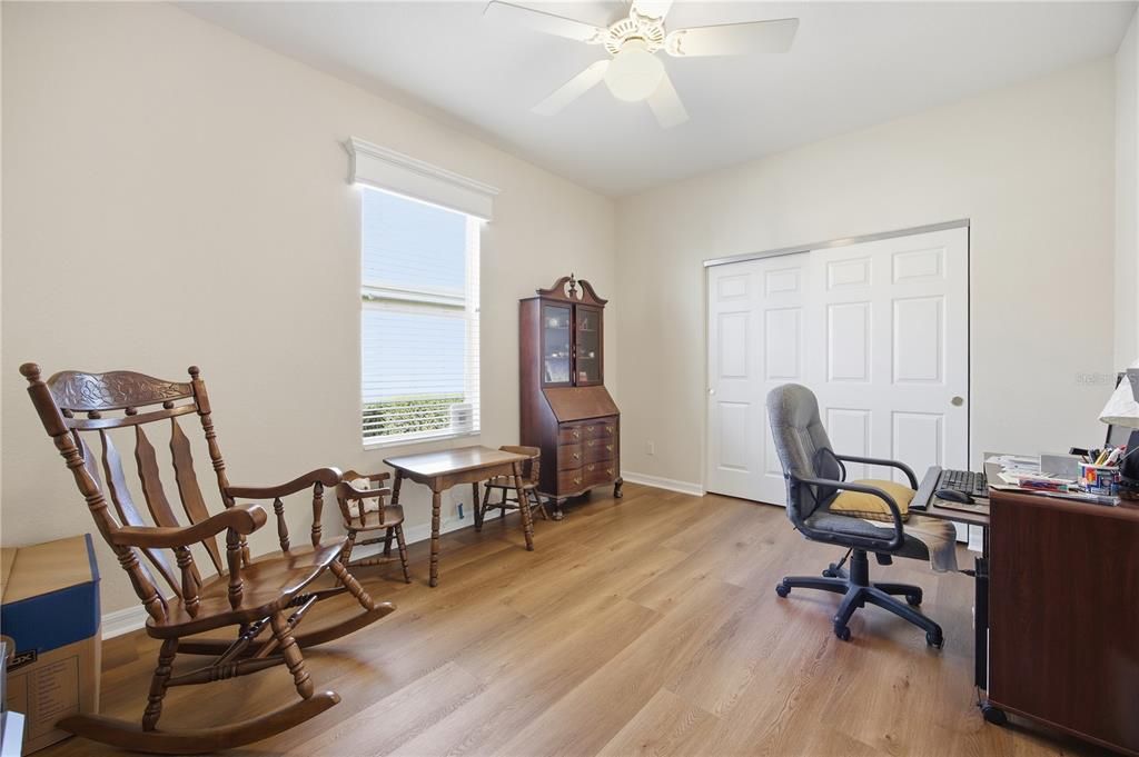 For Sale: $409,999 (3 beds, 2 baths, 2413 Square Feet)