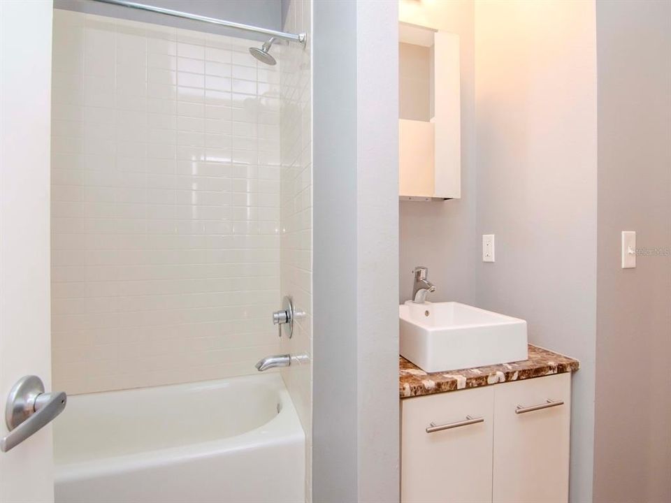 For Sale: $779,000 (3 beds, 2 baths, 2541 Square Feet)