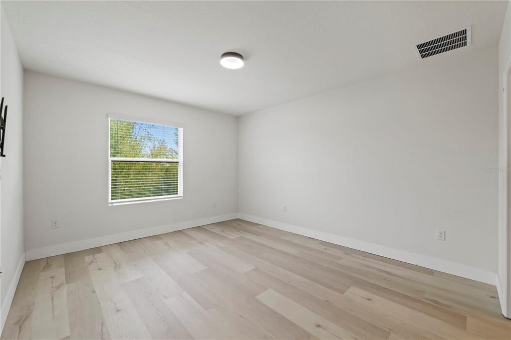 В аренду: $2,395 (3 спален, 2 ванн, 1758 Квадратных фут)