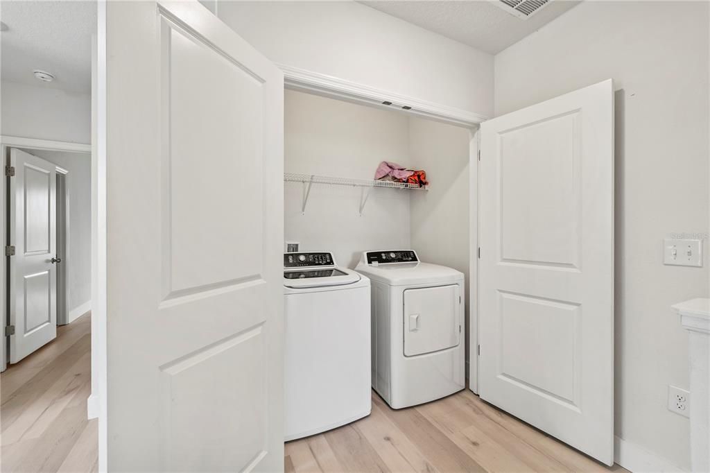 В аренду: $2,395 (3 спален, 2 ванн, 1758 Квадратных фут)