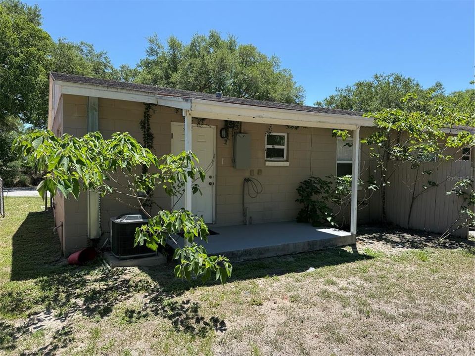 For Rent: $1,025 (2 beds, 1 baths, 1400 Square Feet)