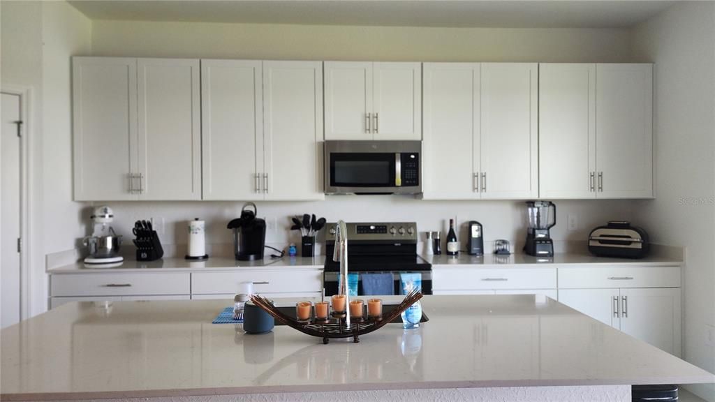 En Renta: $2,400 (3 camas, 2 baños, 1635 Pies cuadrados)