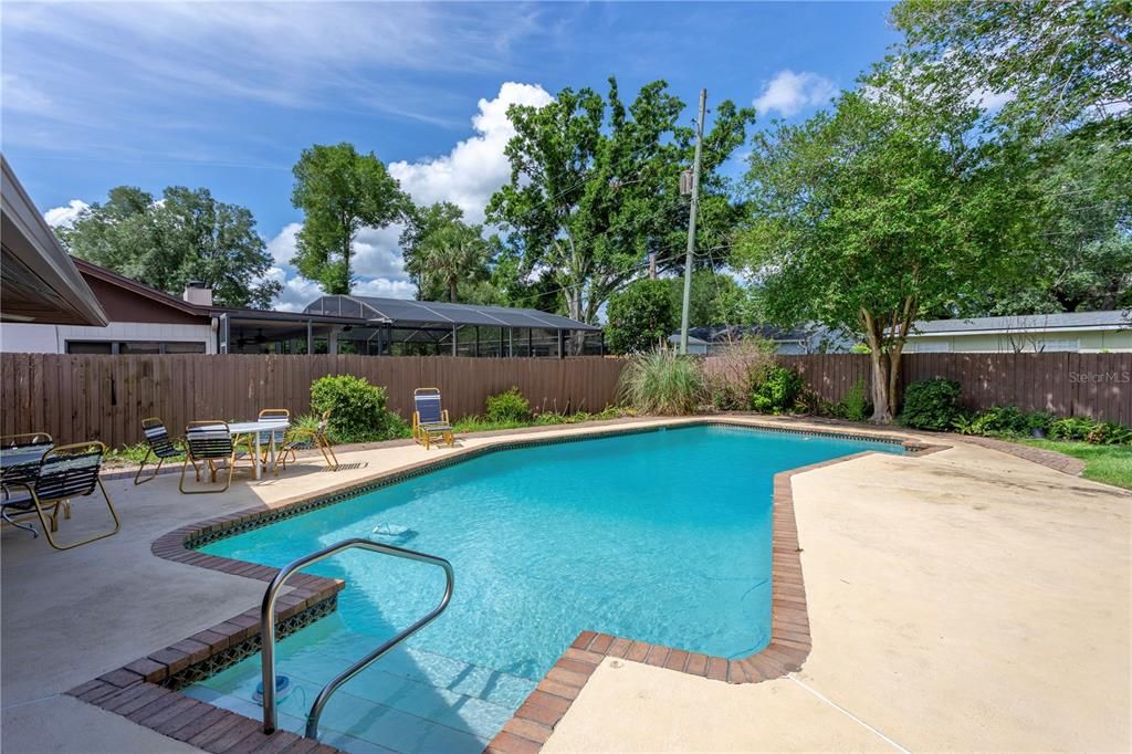 Active With Contract: $545,000 (3 beds, 2 baths, 2315 Square Feet)